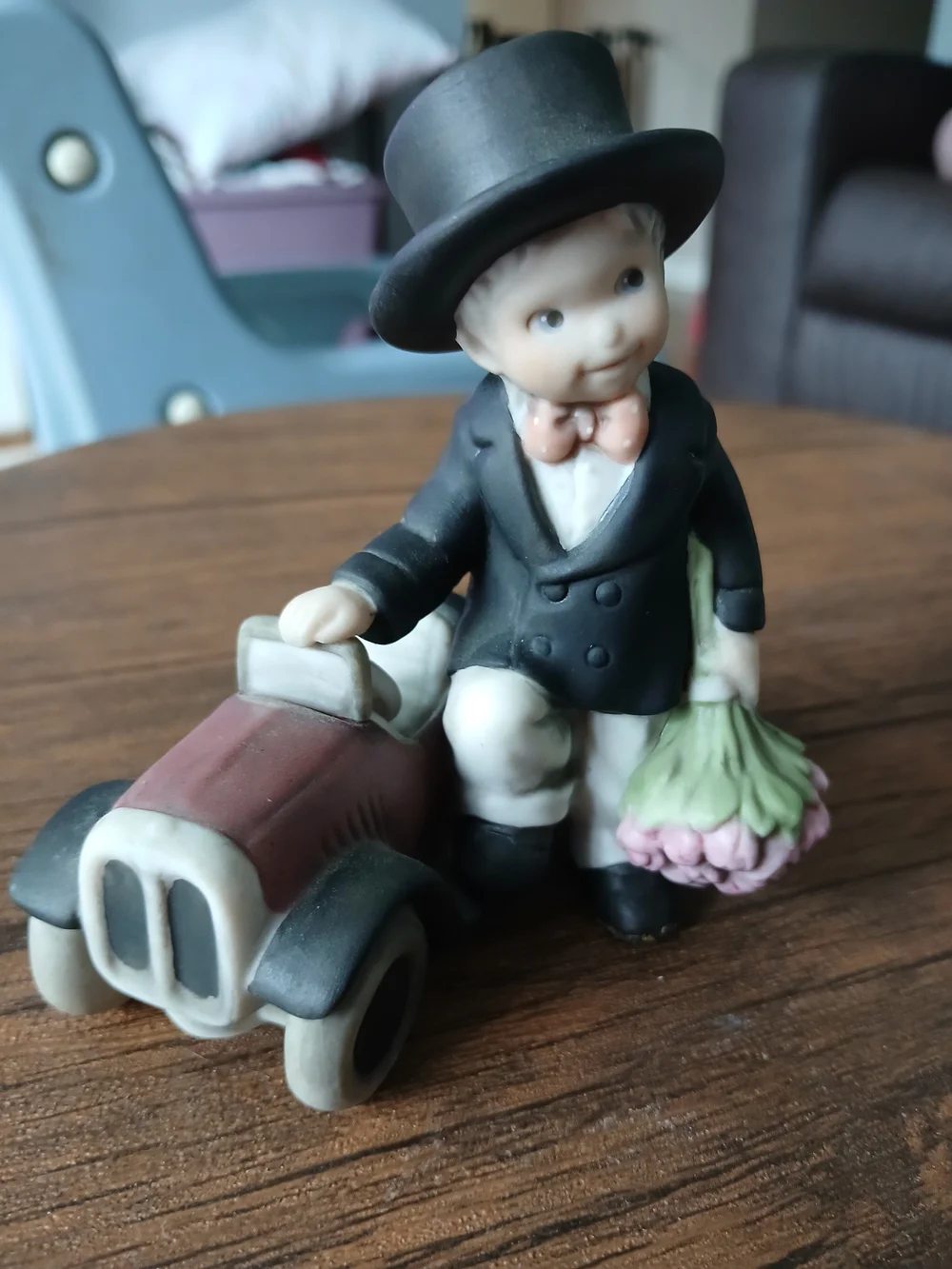 Enesco Promises of Love Wedding Bride & Groom Ceramic Figurines Set of 2